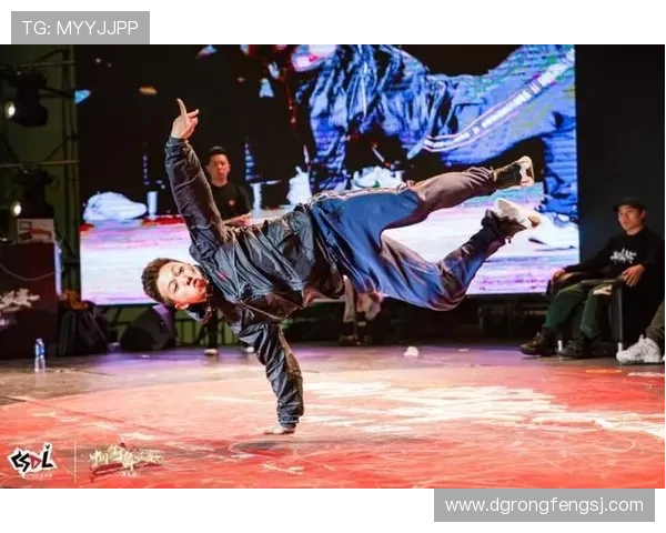 广州街舞队在攀岩联赛中以100分稳居积分榜首位